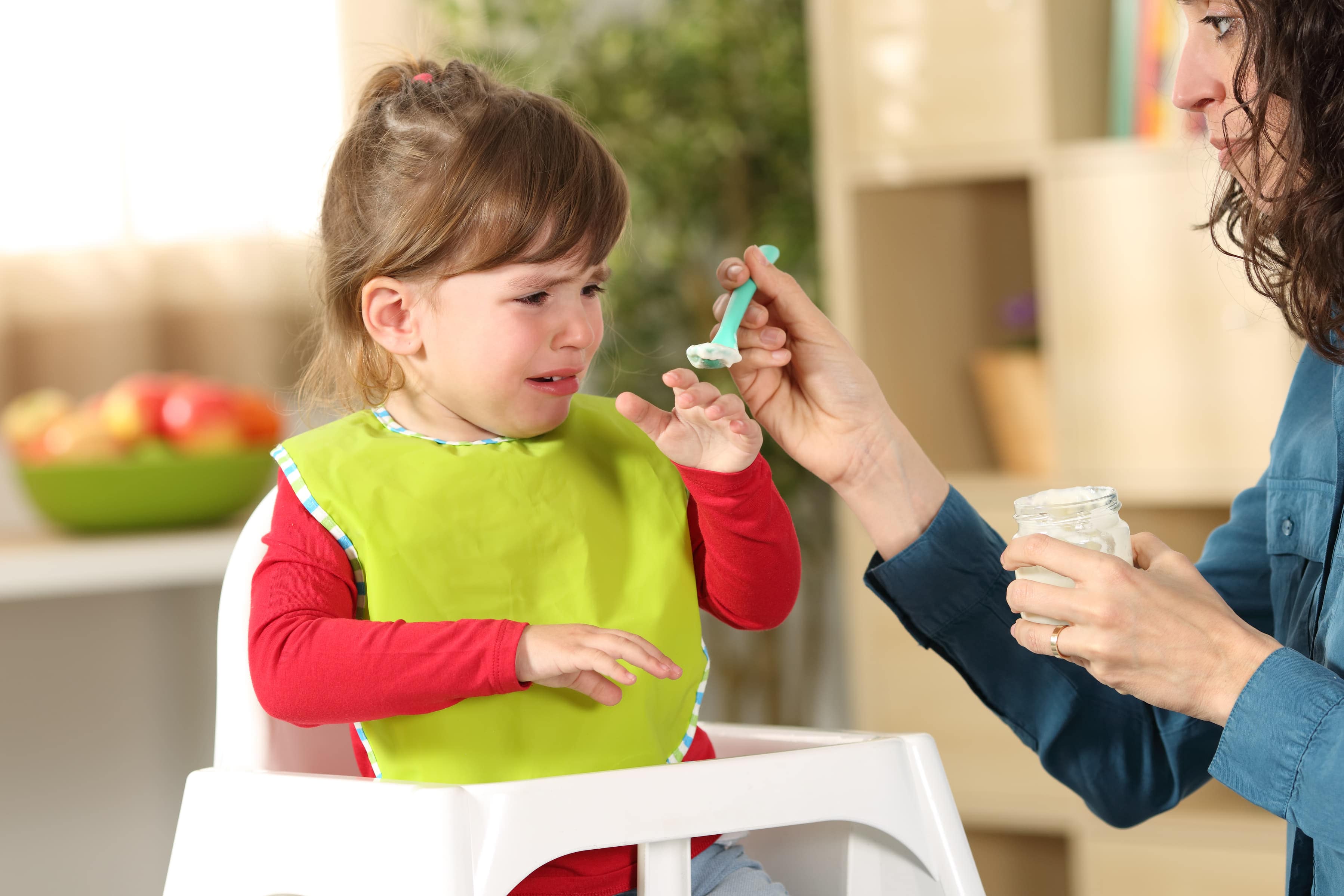 وقتی کودک غذا نمیخورد، چه کنیم؟ وقتی کودک غذا نمیخورد، چه کنیم؟
