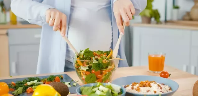 تغذیه در دوران بارداری
